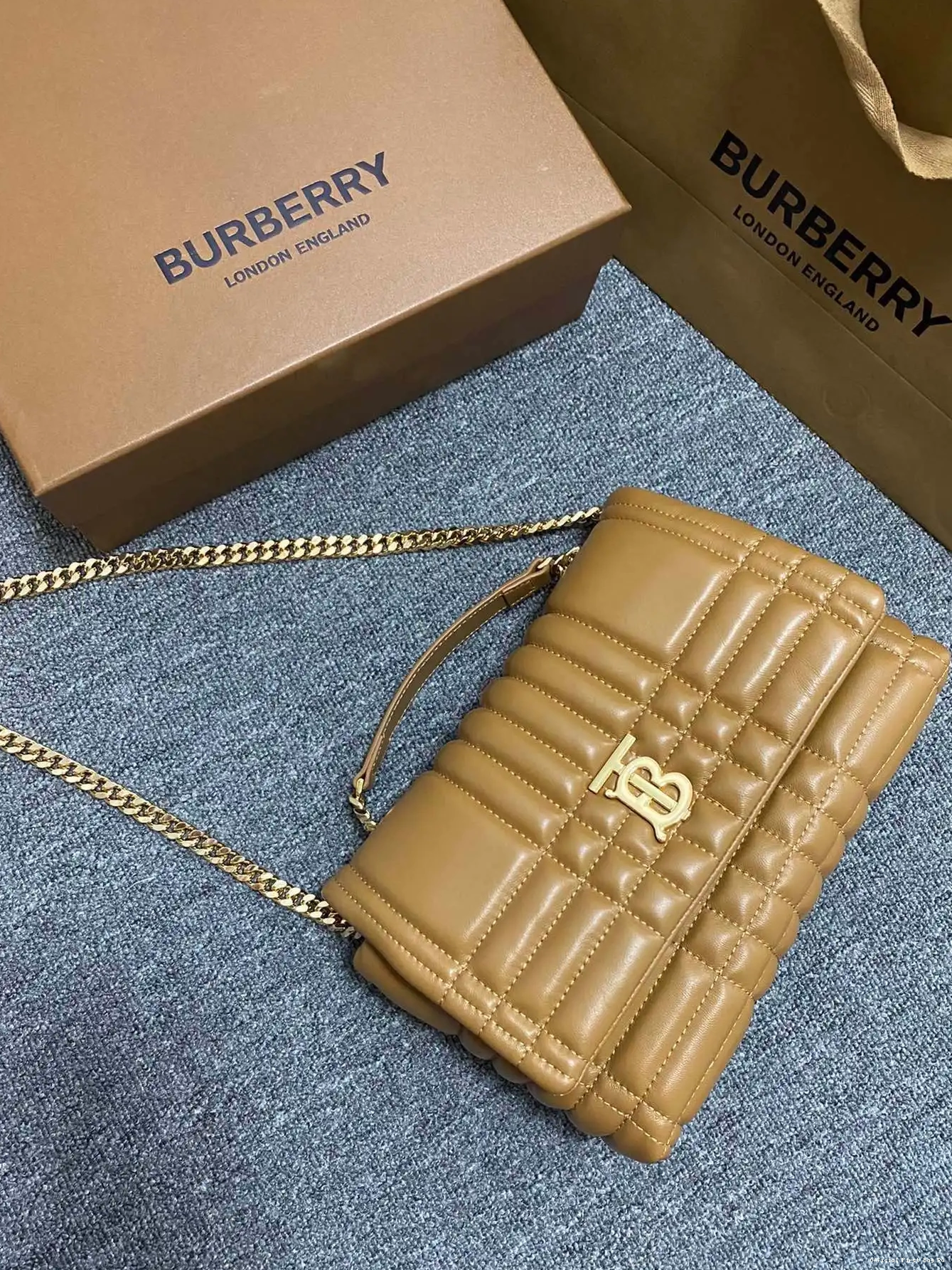 Official First Bag Ru Camera Small BURBERRY Bag Lola 0527
